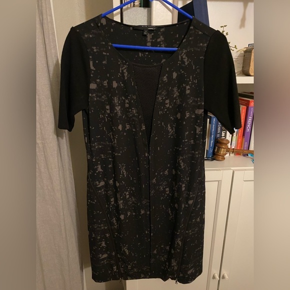 Elie Tahari Dresses & Skirts - Elie Tahari Black and Gray Splatter Dress